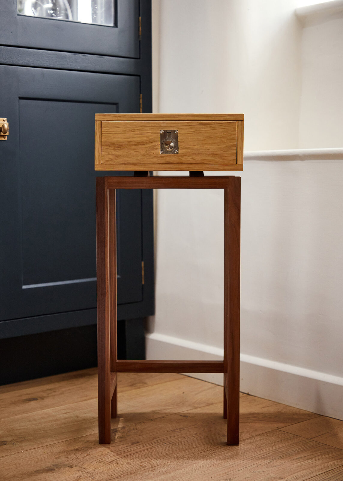 Side Drawer
