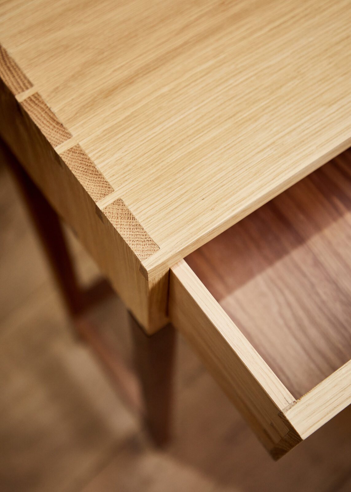 Side Drawer detail 4